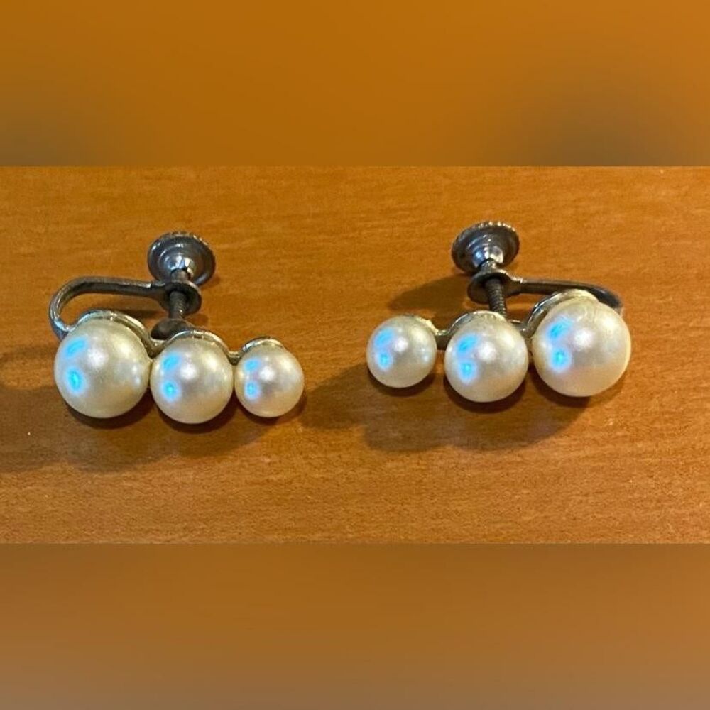 Vintage White Pearl Triple Cluster Stud Earrings Screw Back Silver Tone Jewelry